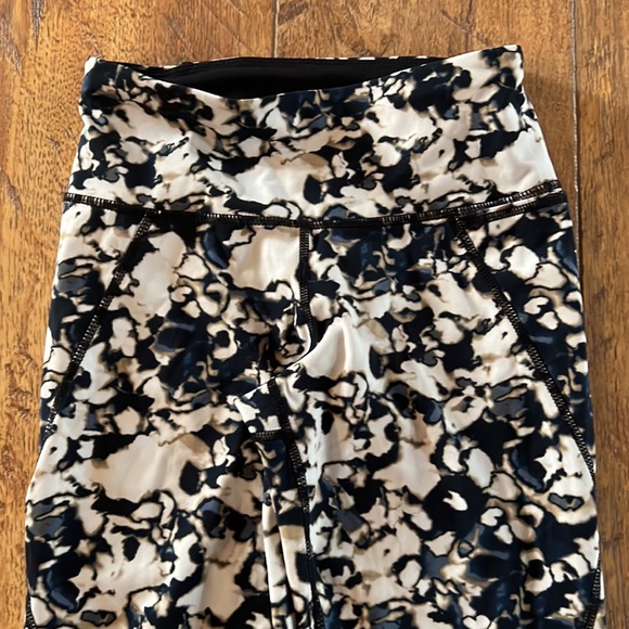 Sweaty Betty Power 7/8 Crop Leggings - Picture 2 of 12